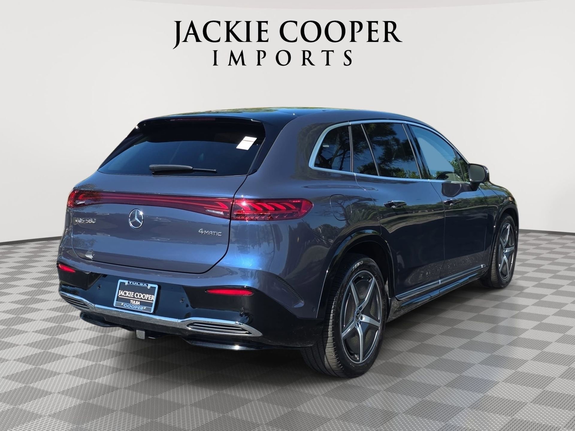 Certified 2023 Mercedes-Benz EQS 580 4MATIC SUV image 5