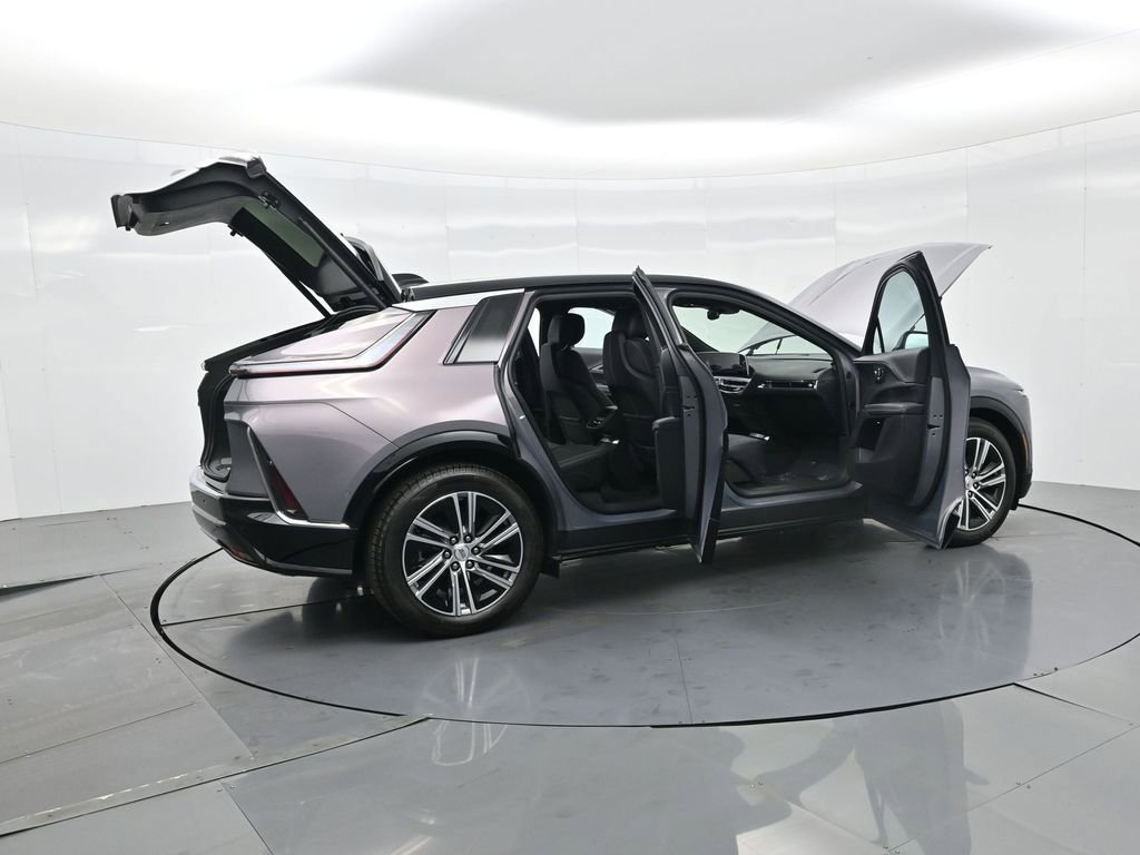 Used 2025 Cadillac Lyriq Luxury image 43