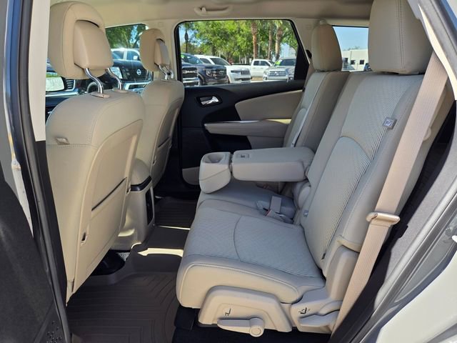 Used 2020 Dodge Journey SE w/ SE Popular Equipment Group image 13
