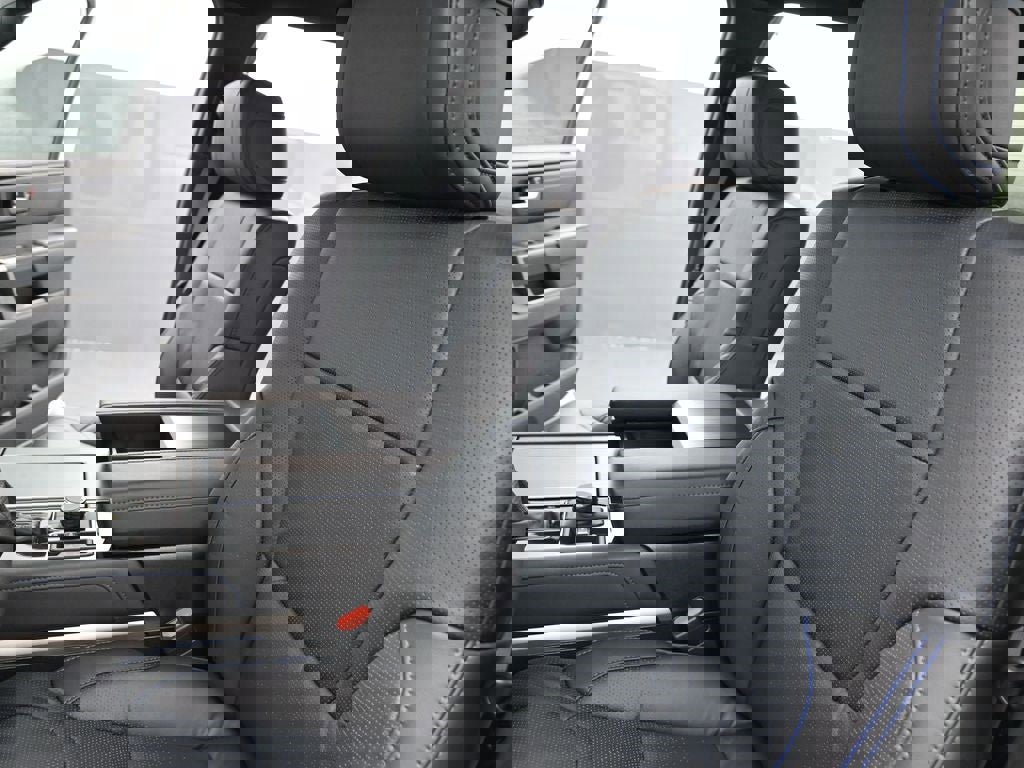 New 2026 Toyota Tundra Platinum image 9