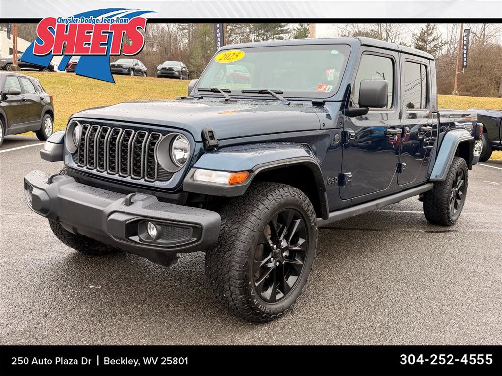 Used 2025 Jeep Gladiator Sport image 1