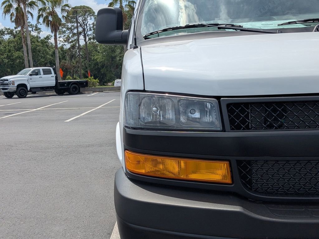 New 2025 Chevrolet Express 2500 w/ Driver Convenience Package image 10