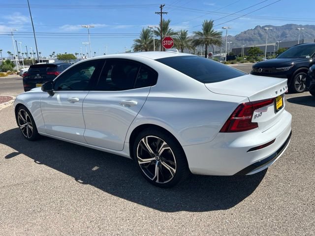 Used 2023 Volvo S60 B5 Core w/ Climate Package FWD image 5