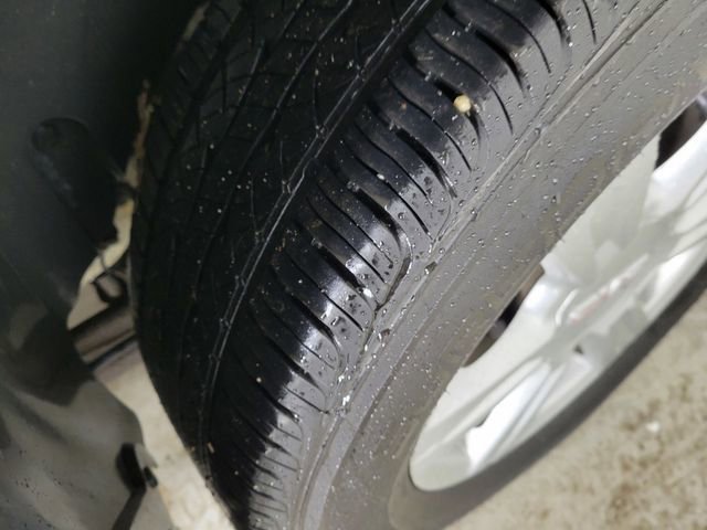 Used 2015 GMC Terrain SLE w/ Safety Package AWD/4WD image 11