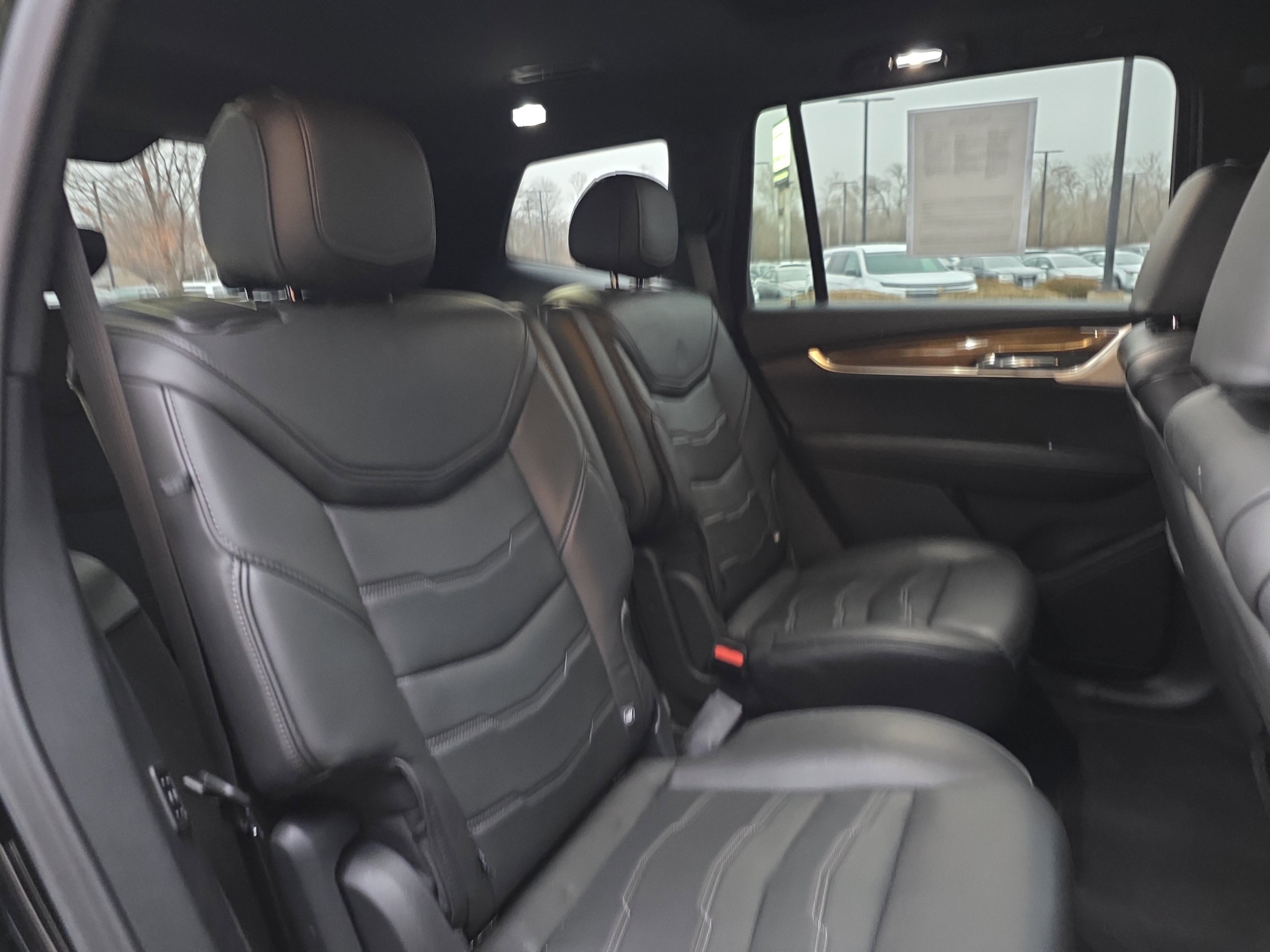 Used 2023 Cadillac XT6 Sport w/ Platinum Package image 36