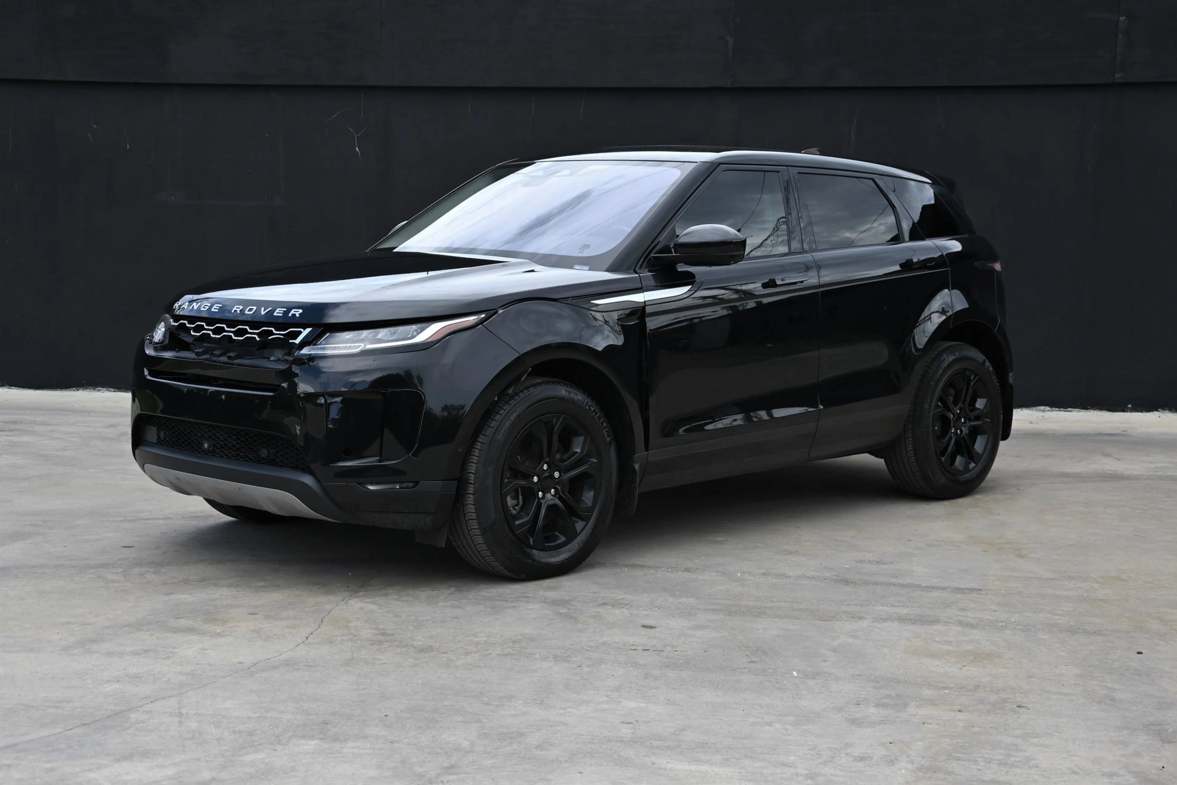 Used 2021 Land Rover Range Rover Evoque S image 2