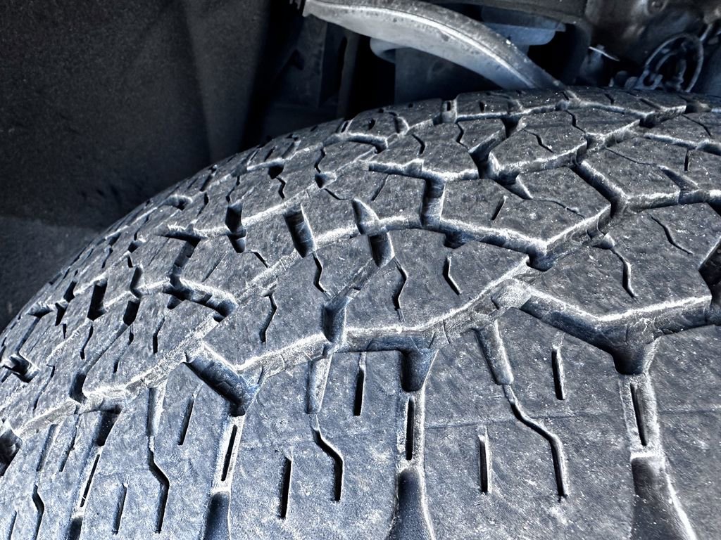 Used 2021 Chevrolet Tahoe Z71 image 14