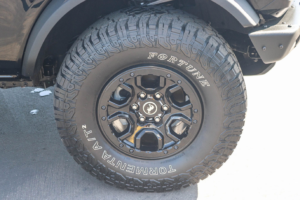 Certified 2023 Ford Bronco Wildtrak AWD/4WD image 10