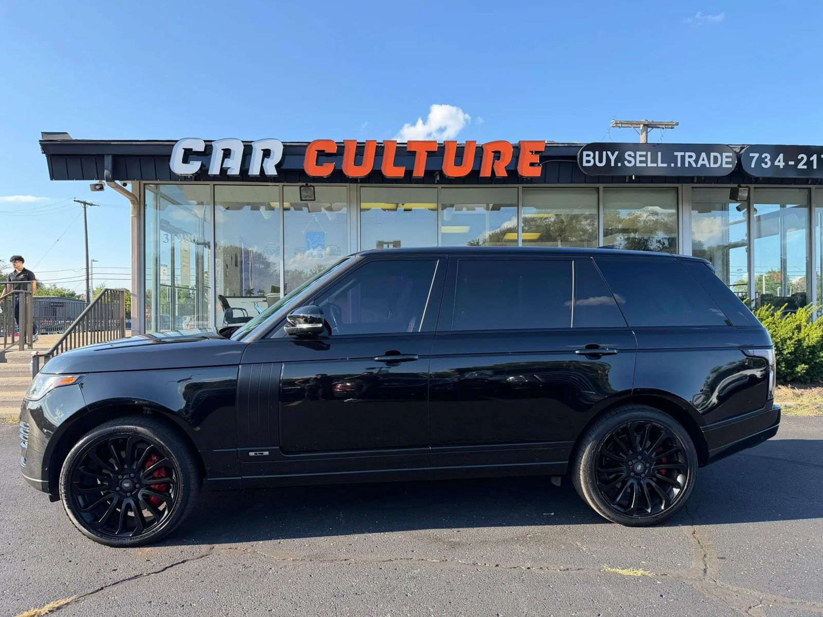 Used 2018 Land Rover Range Rover Long Wheelbase Supercharged AWD/4WD image 3
