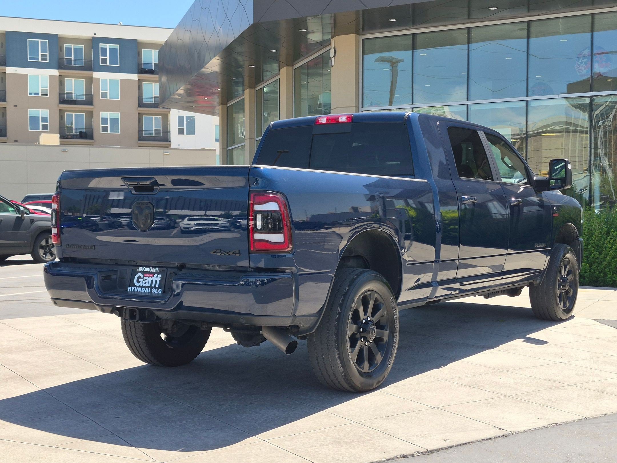 Used 2024 RAM 2500 Laramie w/ Night Edition AWD/4WD image 3