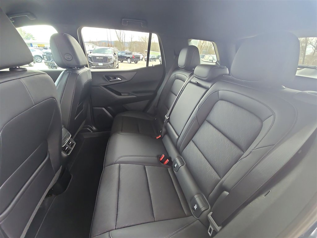 Used 2026 Chevrolet Equinox LT w/ Convenience Package II image 24