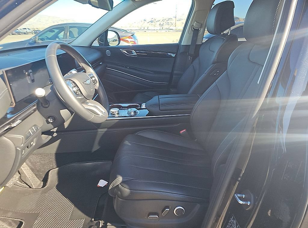 Used 2025 Genesis GV80 2.5T Standard AWD/4WD image 6
