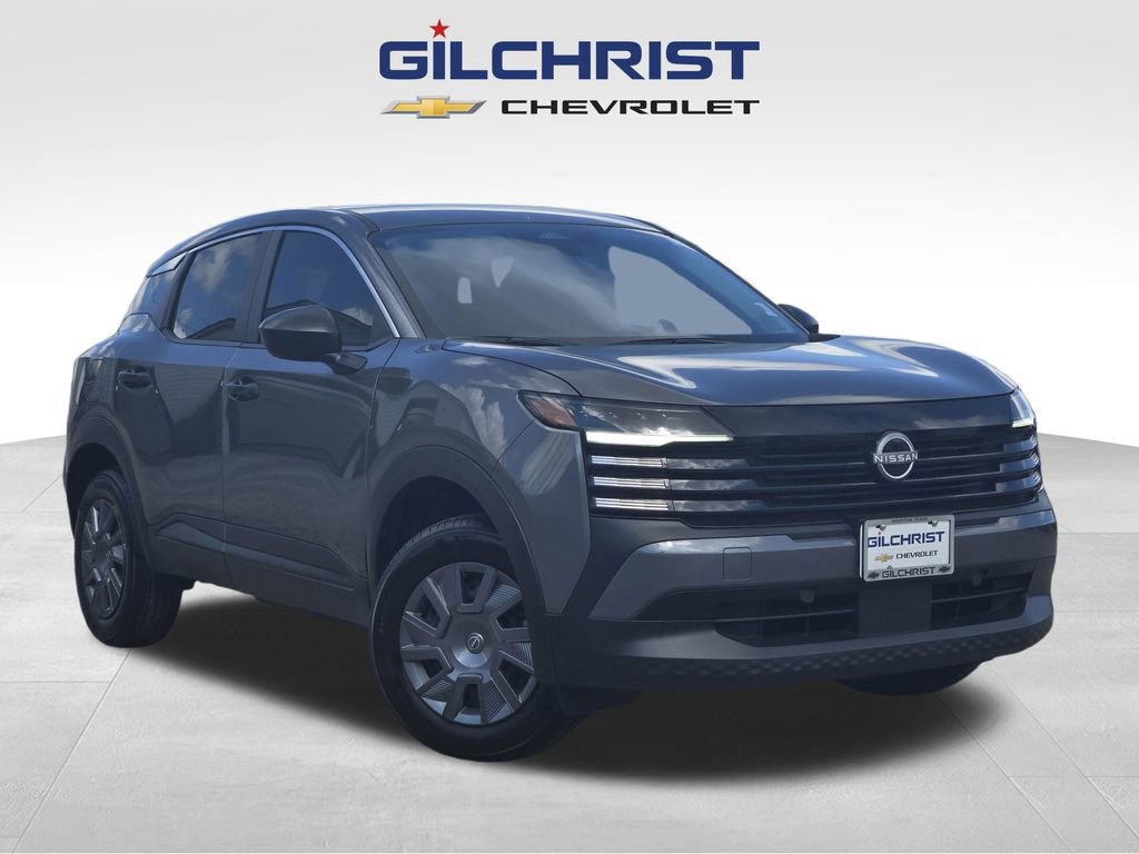 Used 2025 Nissan Kicks S image 1