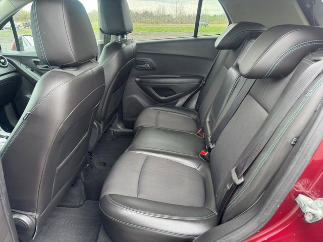 Used 2016 Chevrolet Trax LT w/ LT Convenience Package FWD image 16