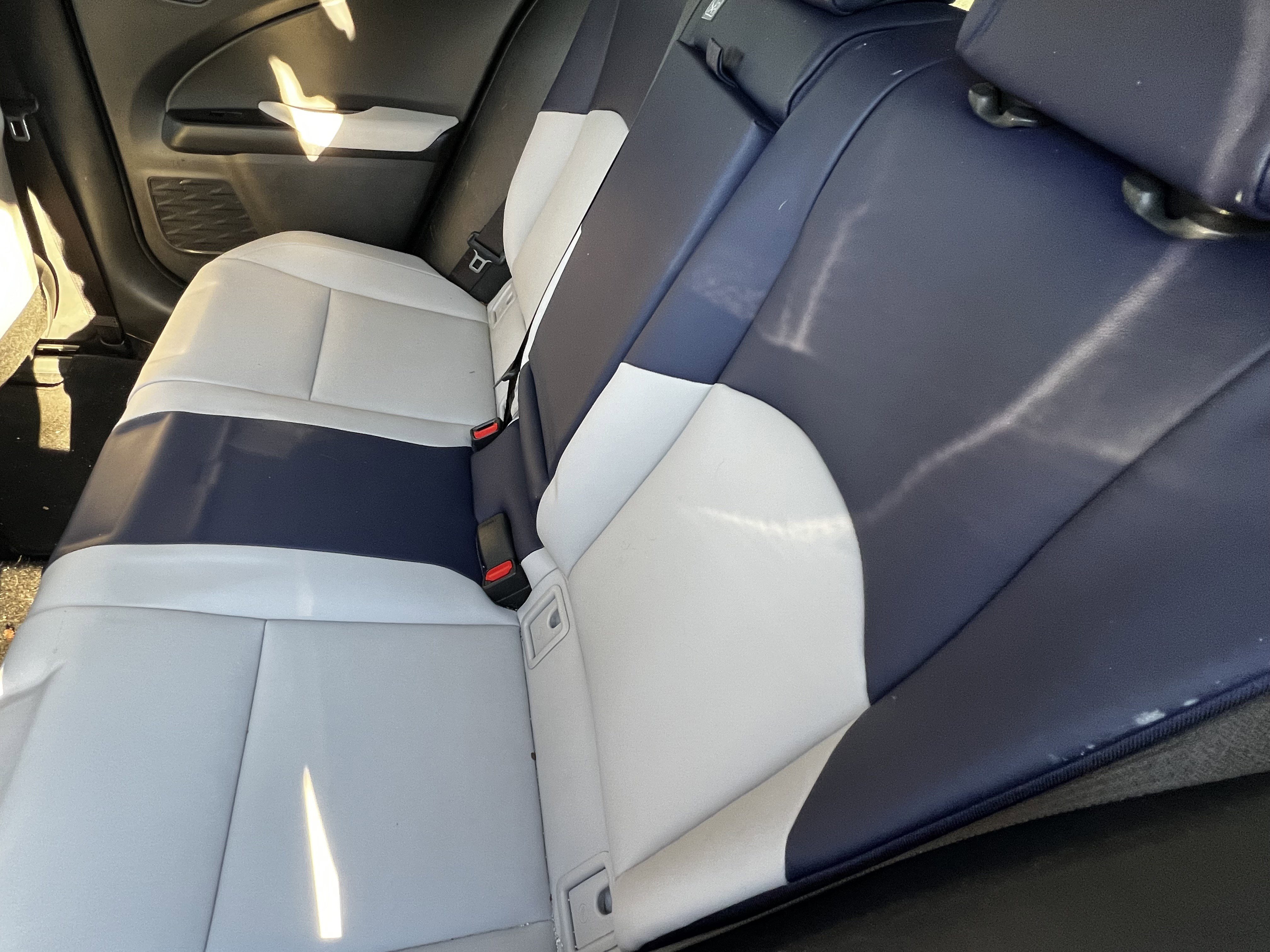 Used 2019 Lexus UX 250h w/ Premium Package image 30