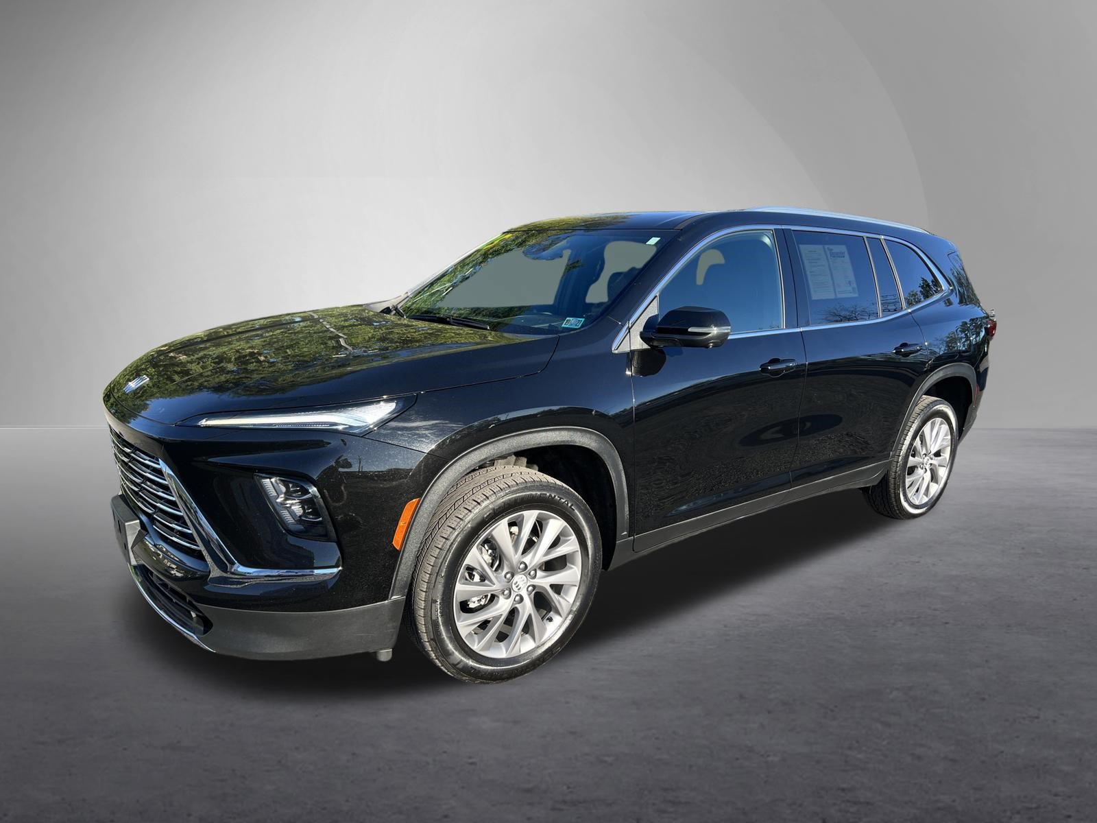 Used 2025 Buick Enclave Preferred AWD/4WD image 8