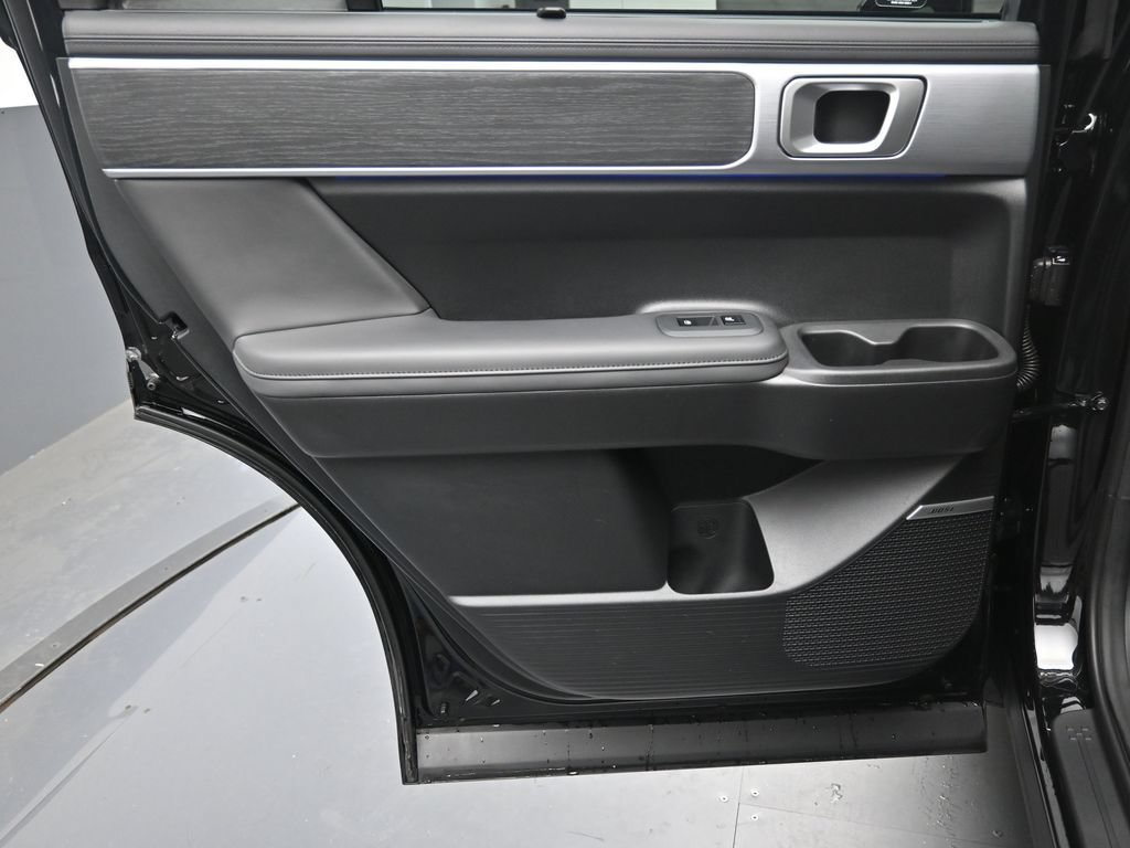 Used 2024 Hyundai Santa Fe Limited FWD image 23
