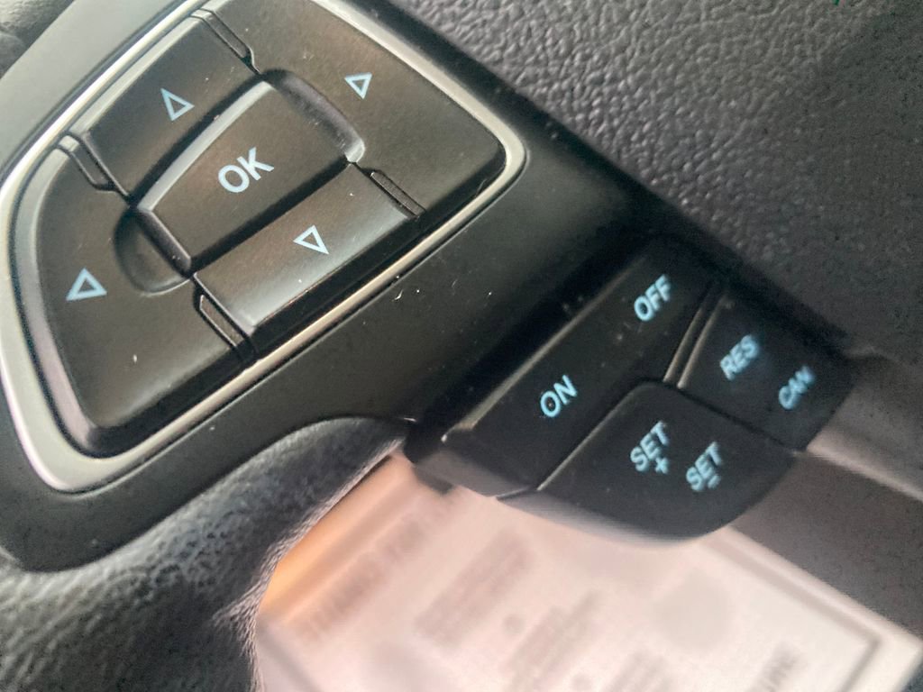 Used 2019 Ford Escape SEL image 36