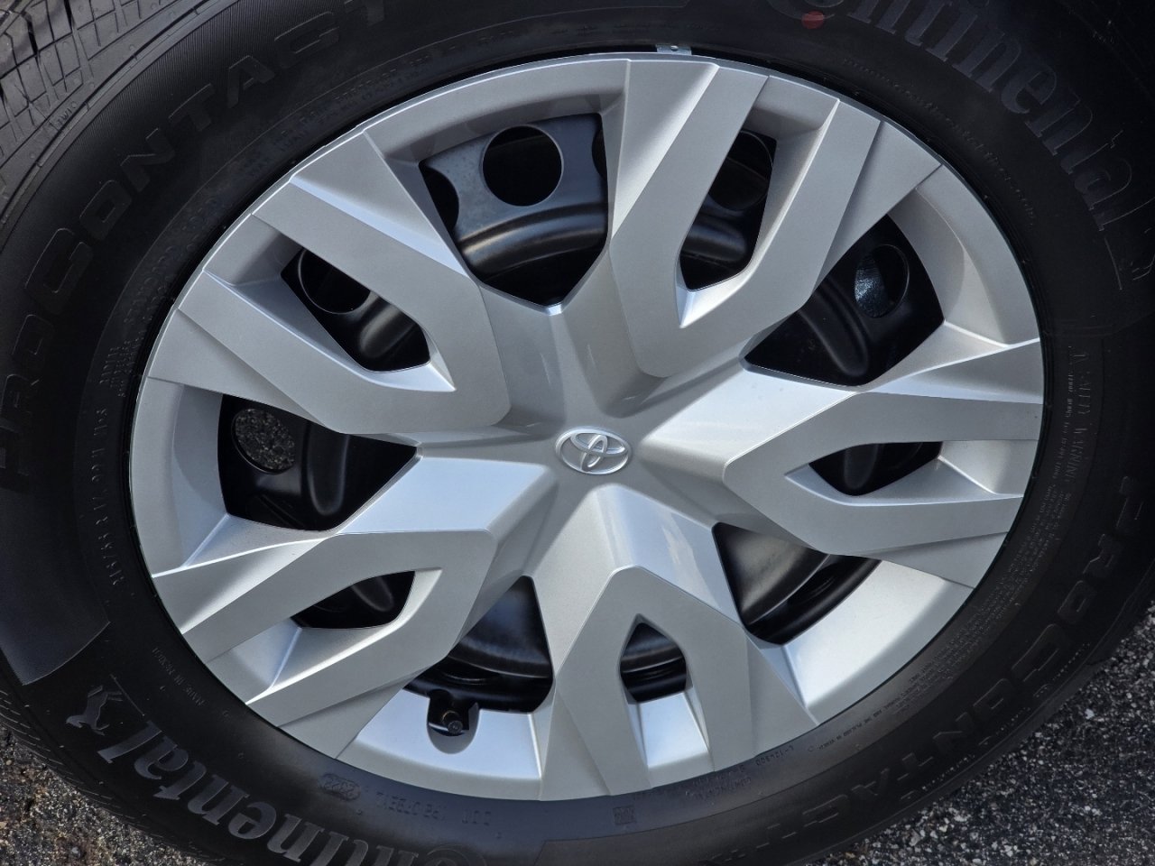 New 2026 Toyota Corolla Cross L FWD image 7