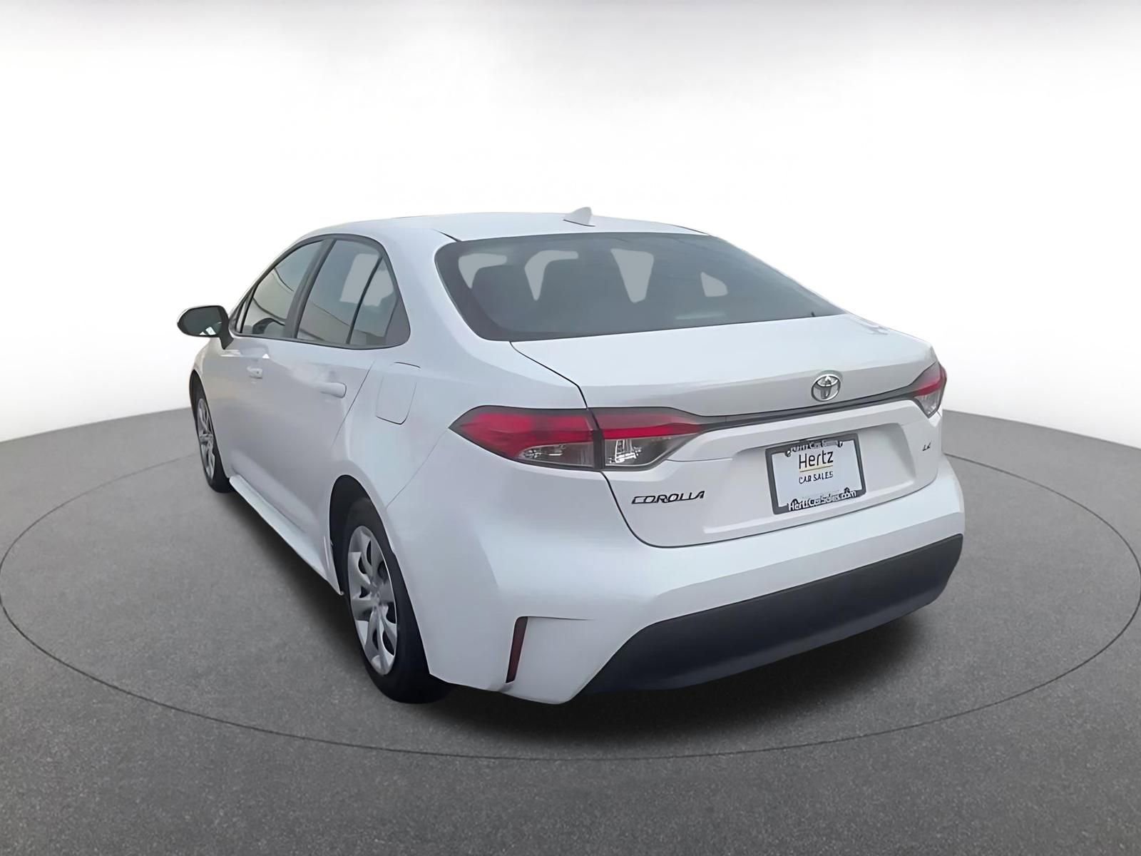 Used 2025 Toyota Corolla LE image 11