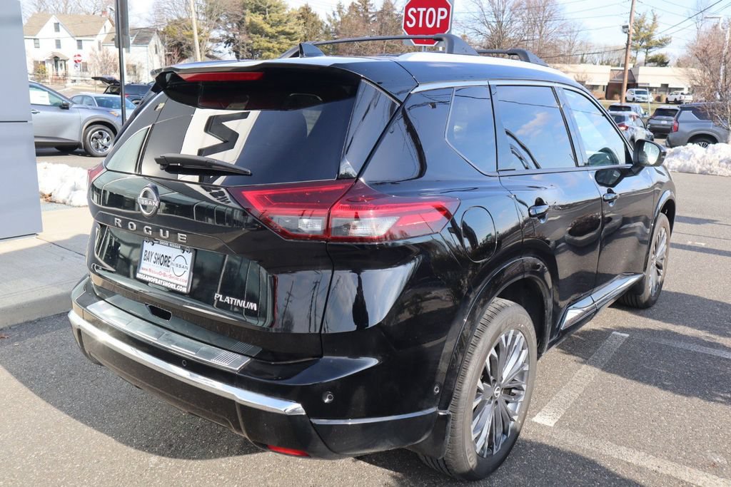 Certified 2025 Nissan Rogue Platinum FWD image 6