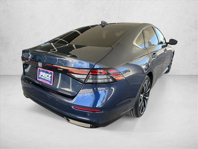 Used 2024 Honda Accord Touring image 9