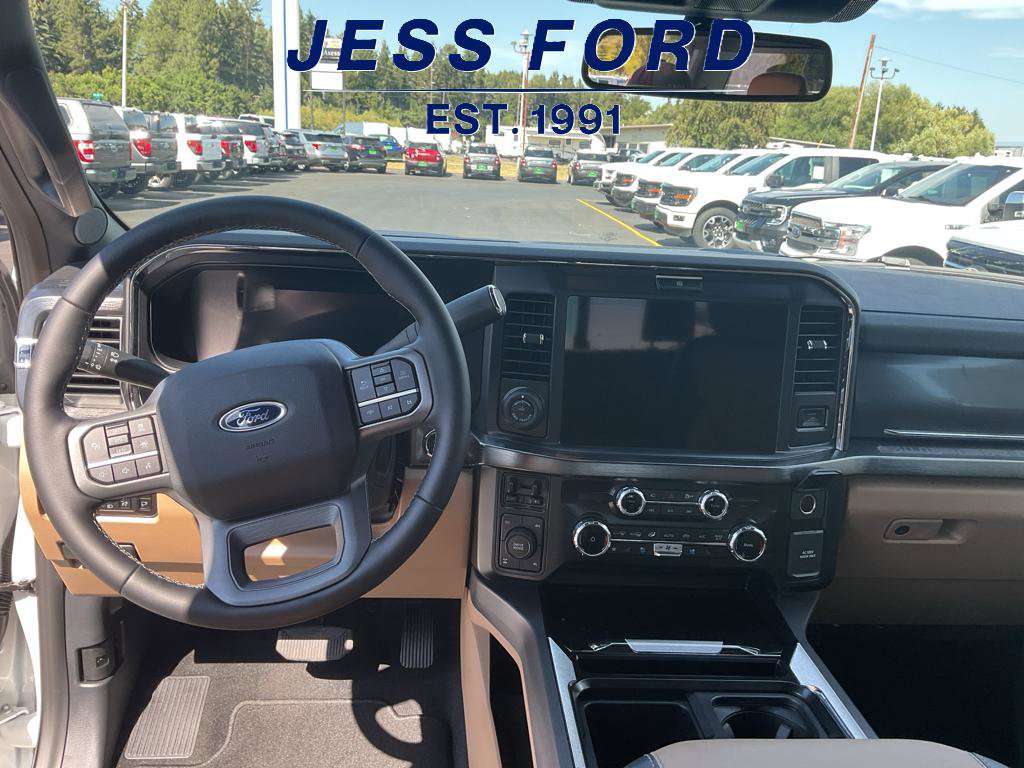 New 2025 Ford F350 Lariat image 16