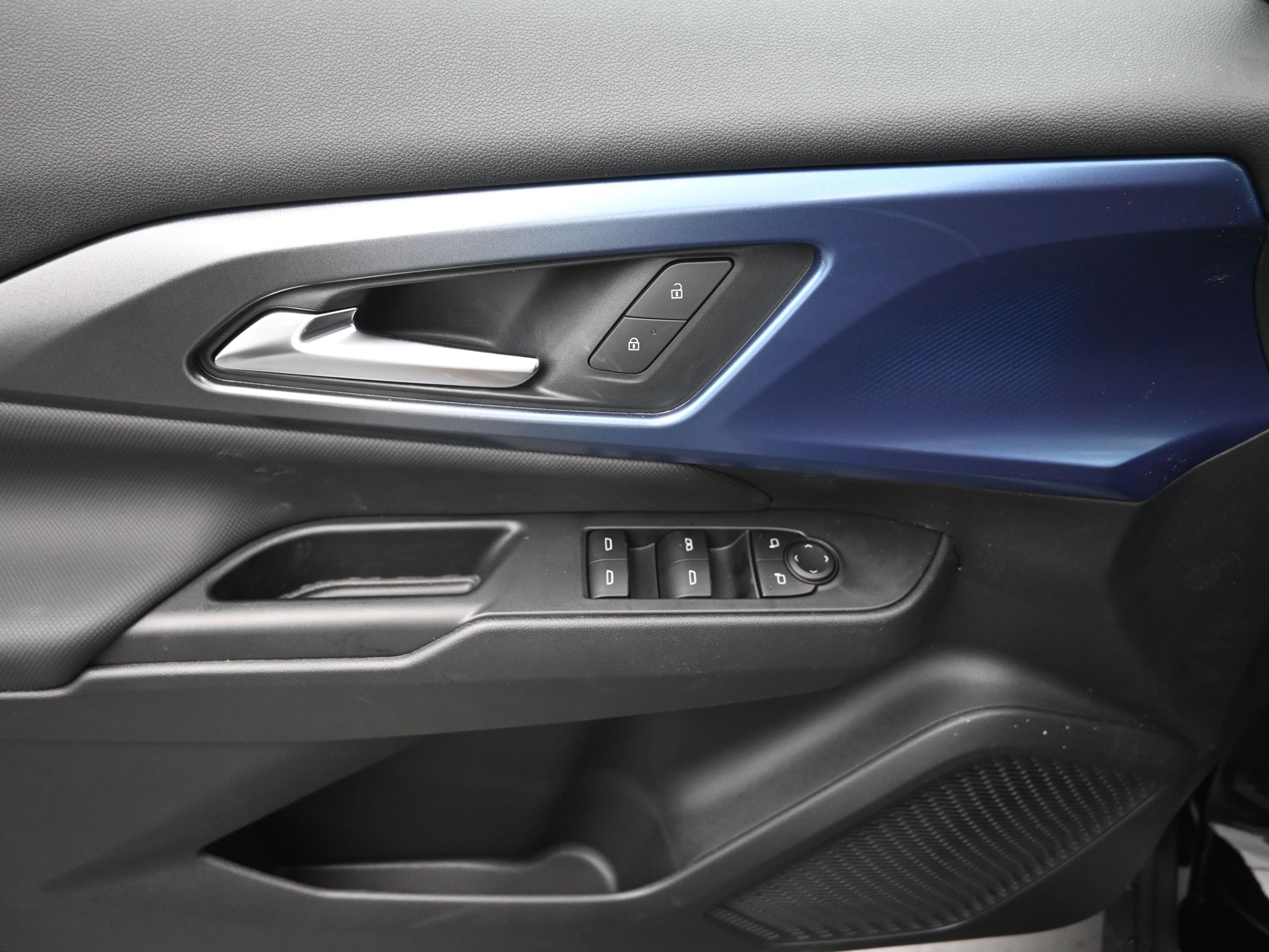 New 2026 Chevrolet Equinox EV LT image 13