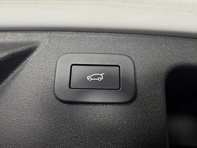 Used 2024 Land Rover Discovery Sport S image 30