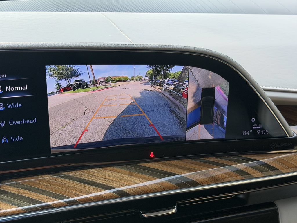 Used 2023 Cadillac Escalade Premium Luxury Platinum RWD image 16