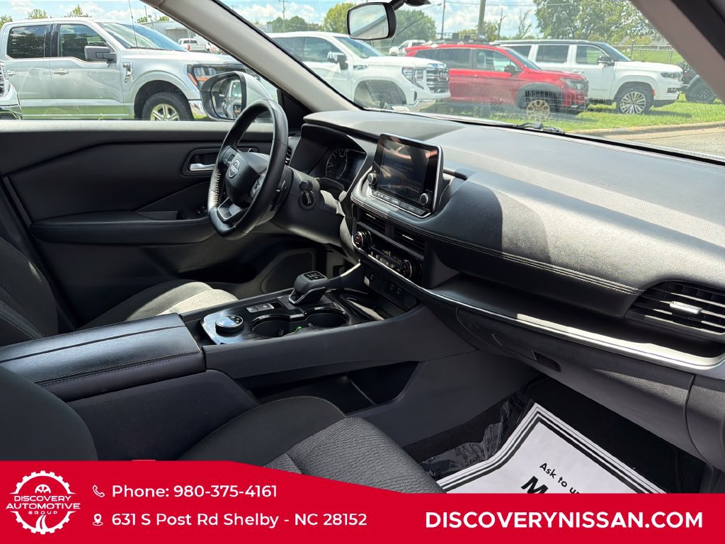 Certified 2025 Nissan Rogue SV AWD/4WD image 35