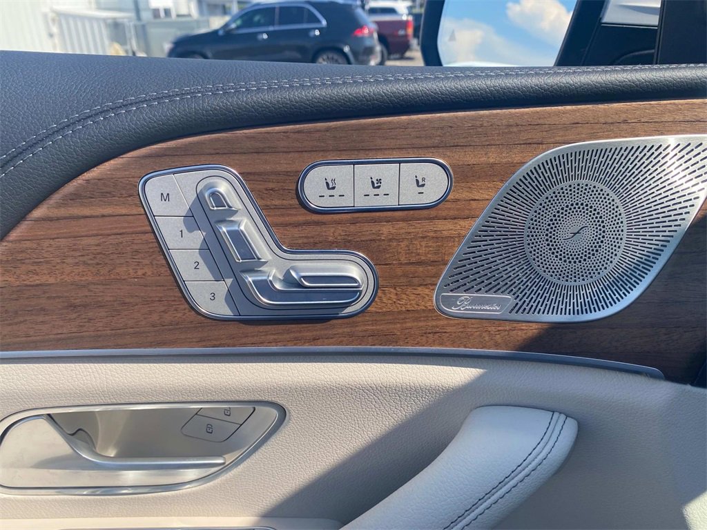 Used 2025 Mercedes-Benz GLS 580 GLS  580 image 14