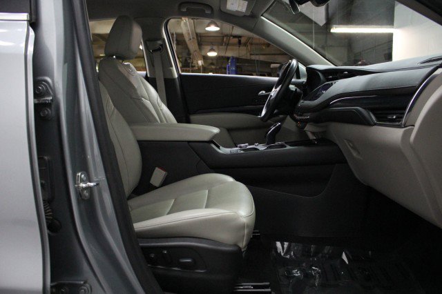 Used 2023 Cadillac XT4 Premium Luxury image 20