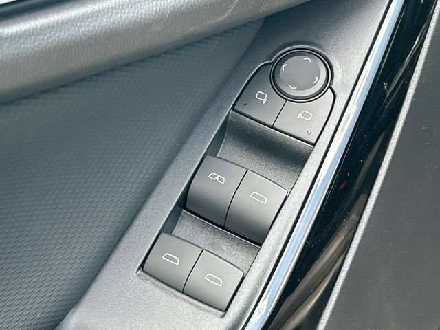 New 2027 Chevrolet Equinox LT w/ Convenience Package II FWD image 22