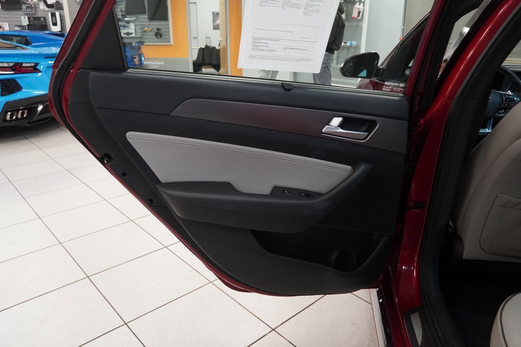 Used 2015 Hyundai Sonata Limited 2.0T image 17