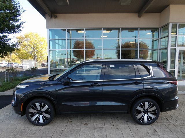 New 2025 Mitsubishi Outlander SEL image 4