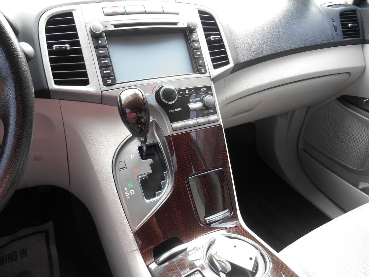 Used 2012 Toyota Venza LE AWD/4WD image 5