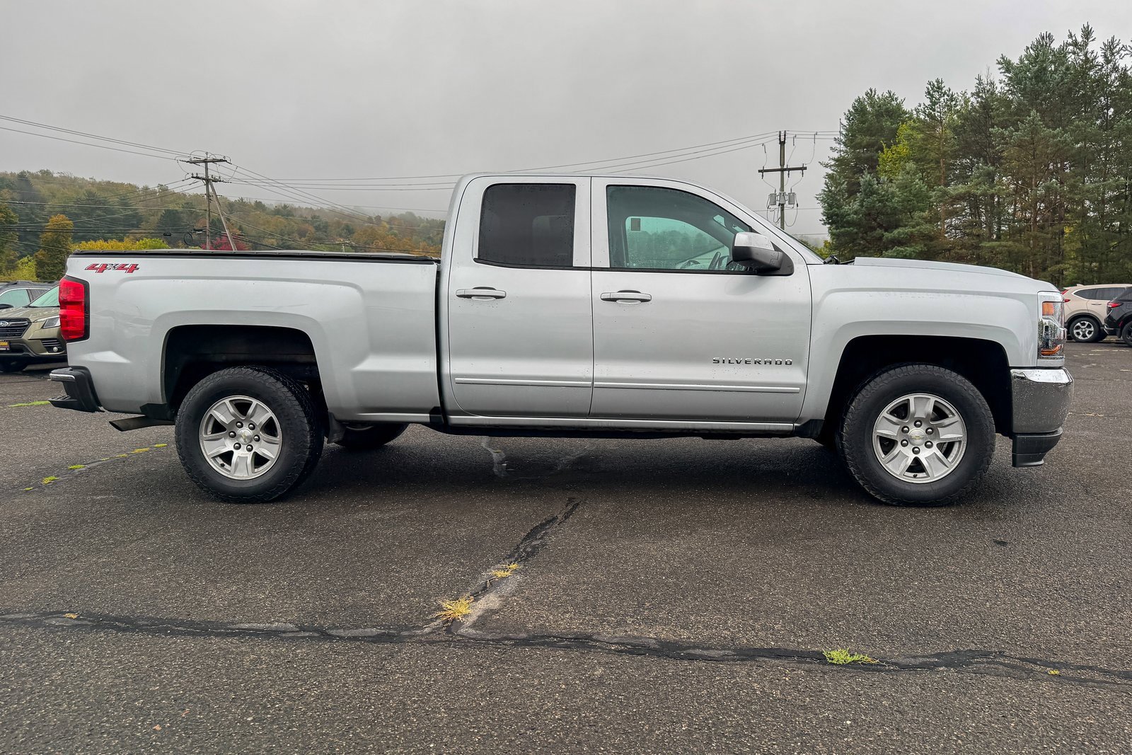 Used 2019 Chevrolet Silverado 1500 LT image 2