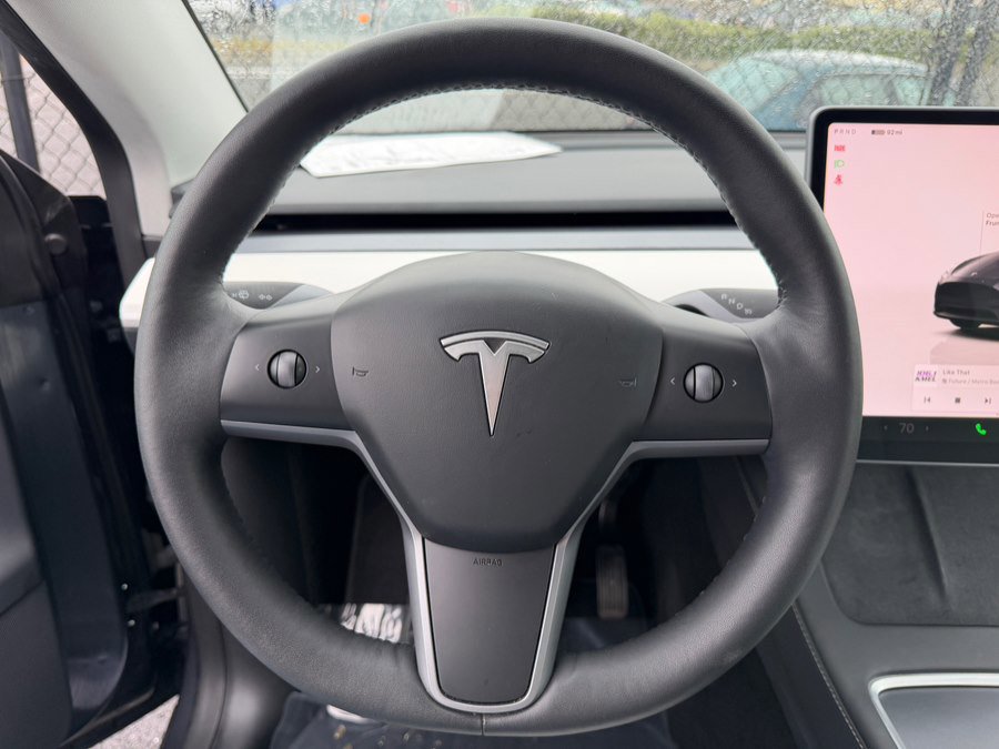 Used 2023 Tesla Model Y Long Range image 12
