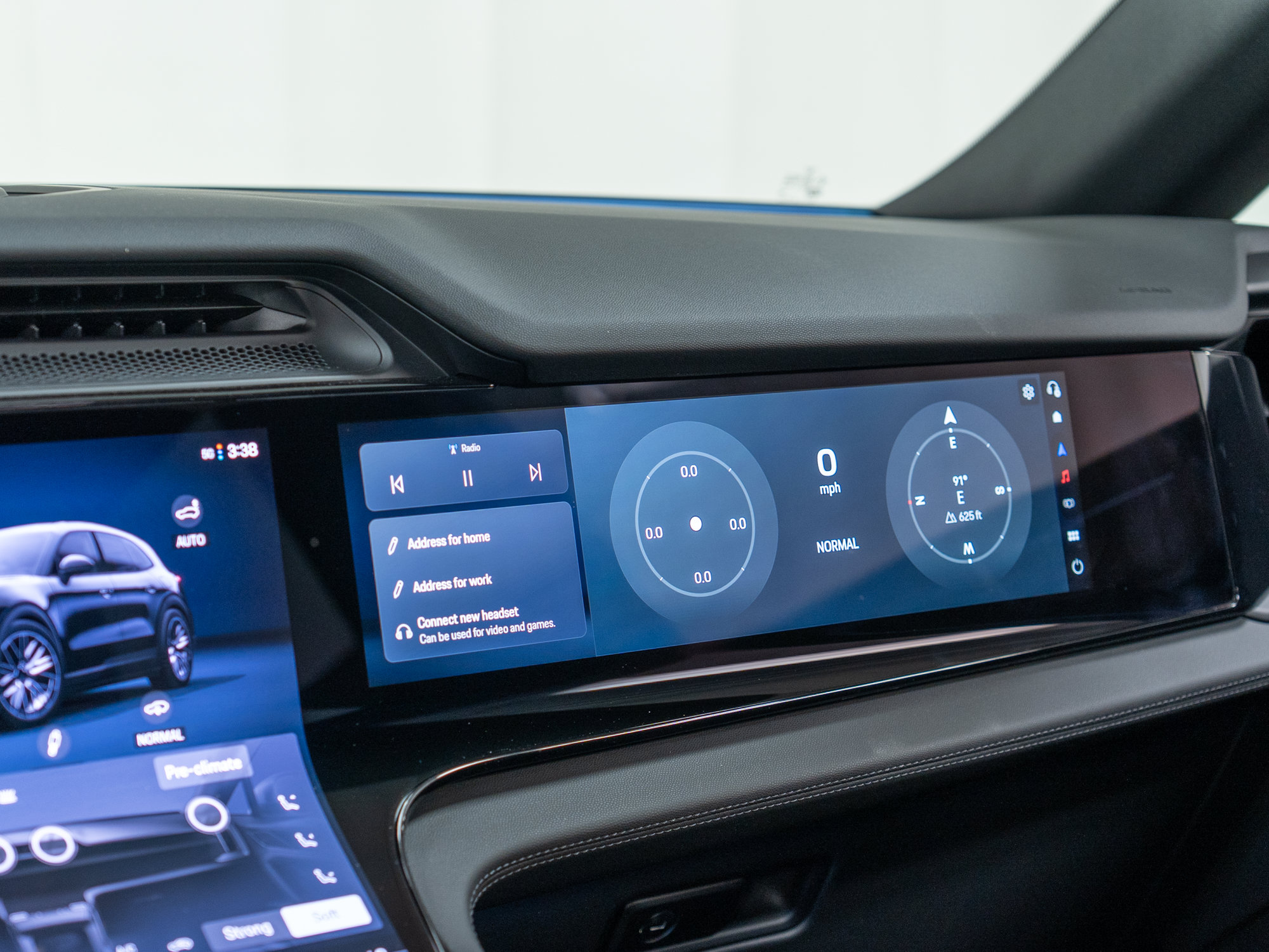 New 2026 Porsche Cayenne Electric AWD/4WD image 25