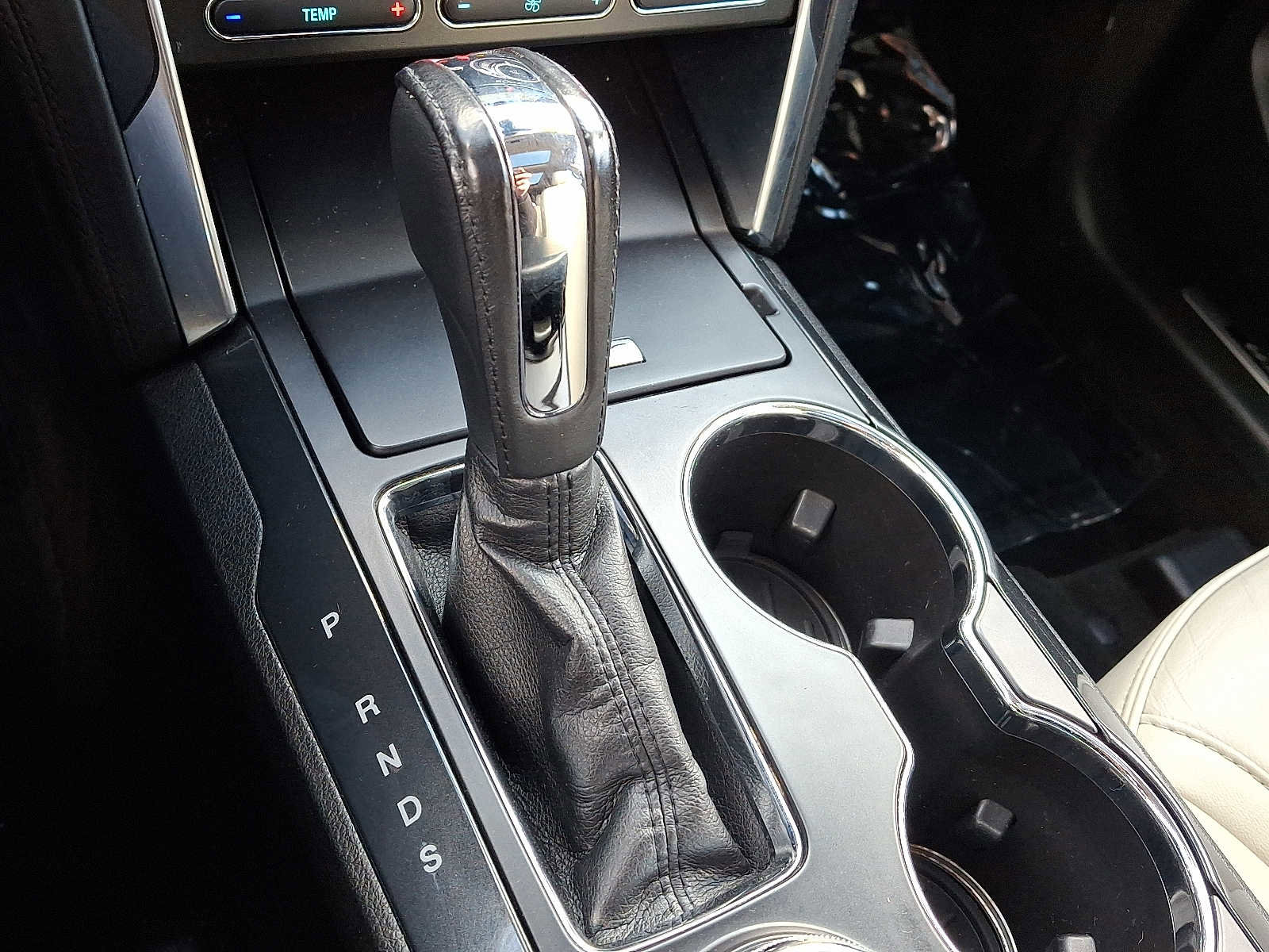 Certified 2018 Ford Explorer Platinum image 15