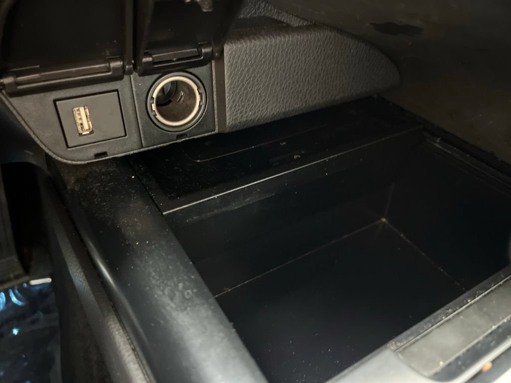 Used 2020 Toyota Camry XSE FWD image 29