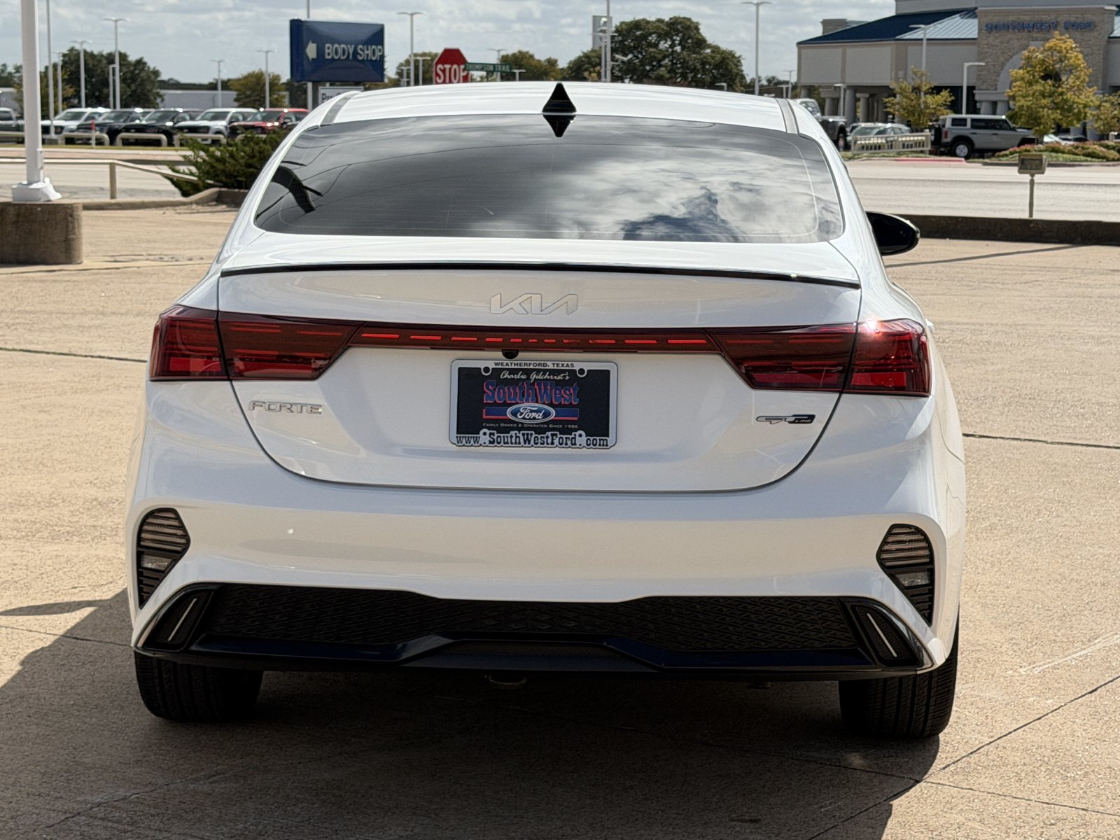 Used 2024 Kia Forte GT-Line FWD image 5