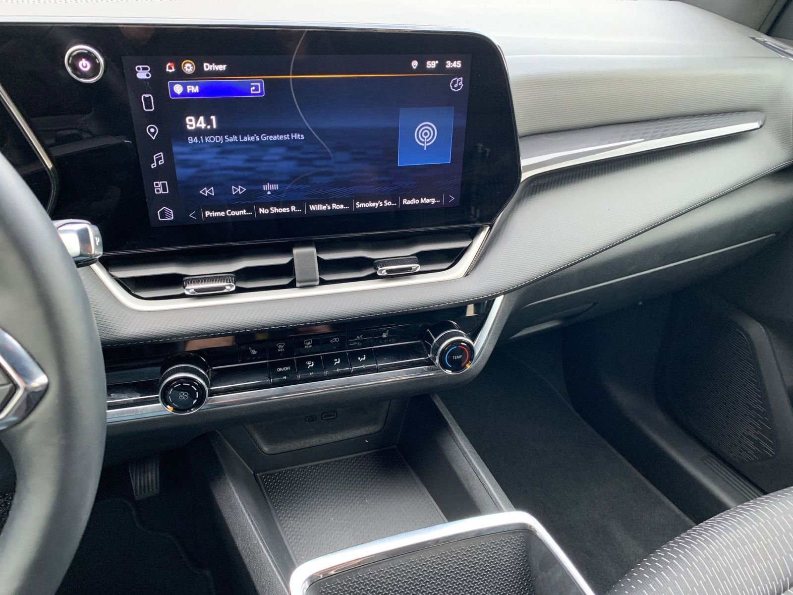 Used 2025 Chevrolet Equinox LT image 18