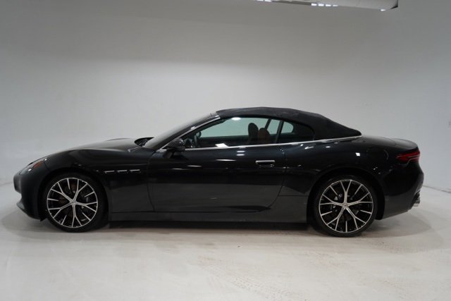 New 2026 Maserati GranCabrio Modena image 4