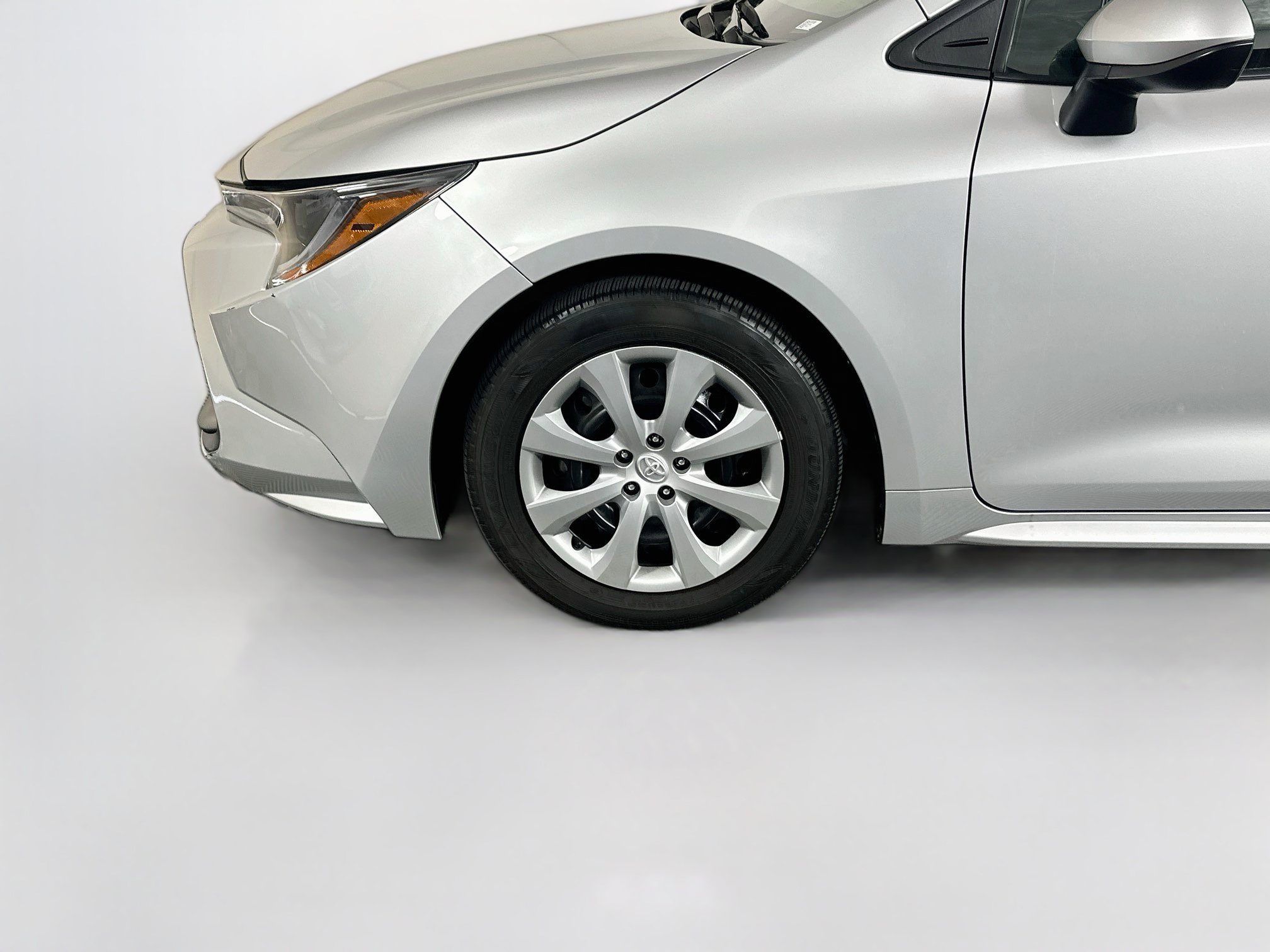 Used 2023 Toyota Corolla LE FWD image 11