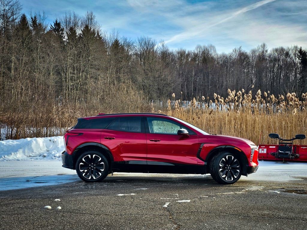 Certified 2024 Chevrolet Blazer EV RS image 3