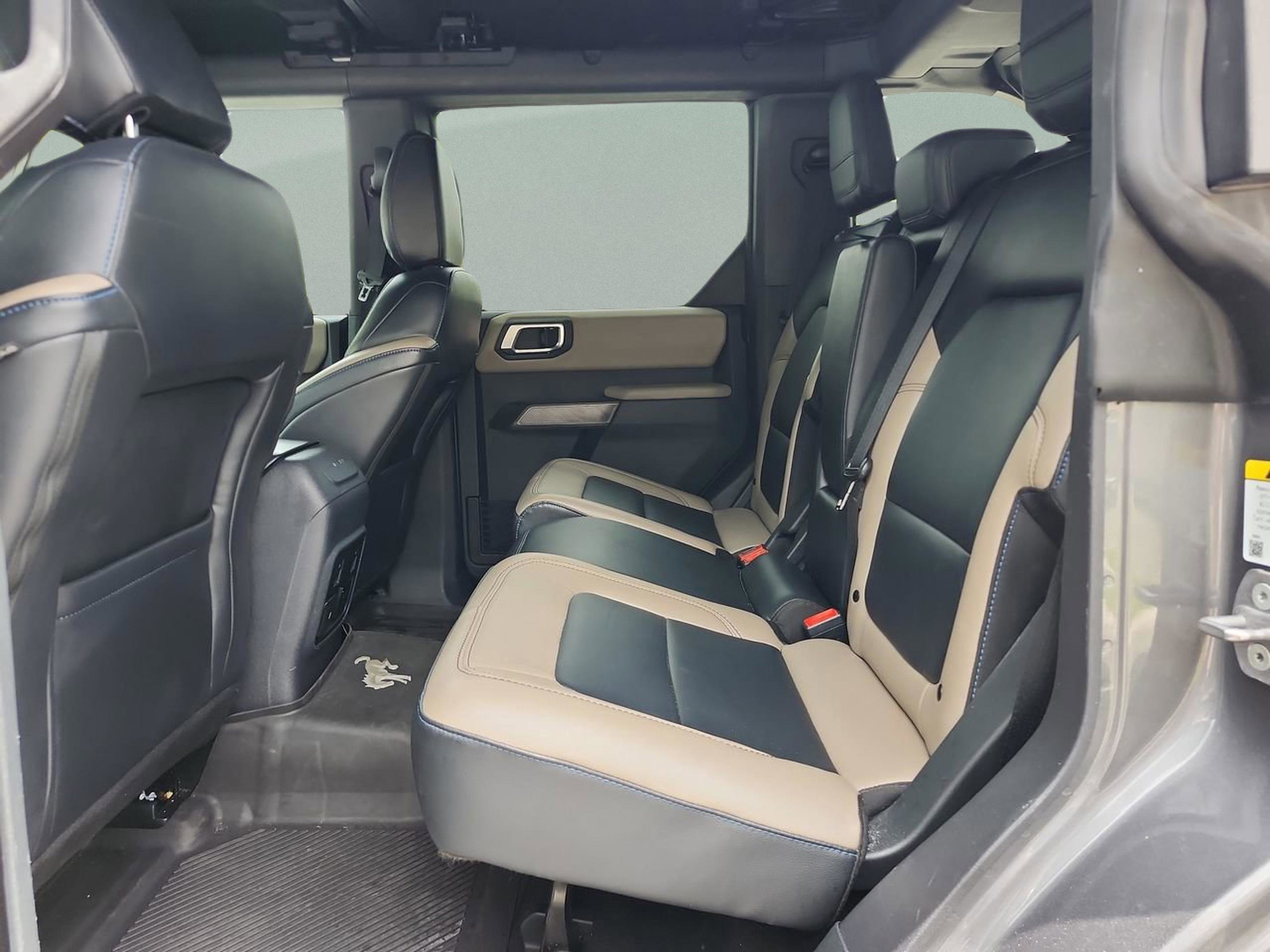 Used 2022 Ford Bronco Wildtrak image 16