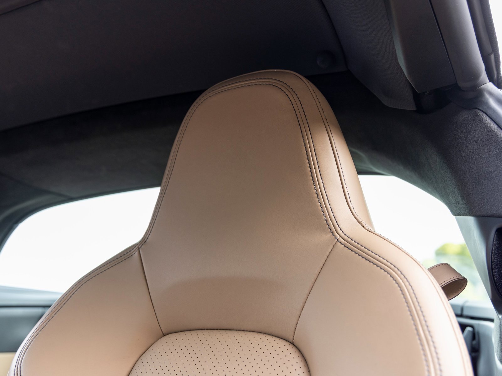 Certified 2022 Porsche 911 Targa 4S image 35