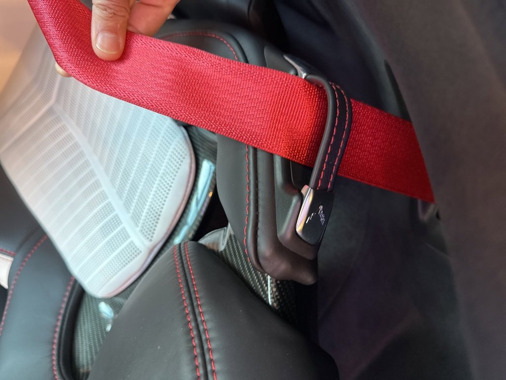 Used 2023 Chevrolet Corvette Stingray Premium Conv w/ Z51 Performance Package image 28